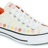 Sneakers Converse Sneakers made of fabric Chuck Taylor All Star Floral A08107C beige